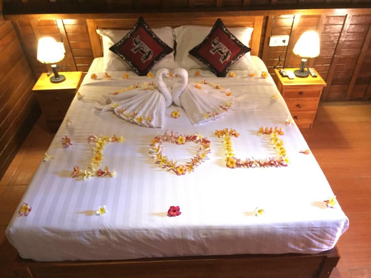 Lotus Bungalow Ξενοδοχείο Nusa Penida Εξωτερικό φωτογραφία
